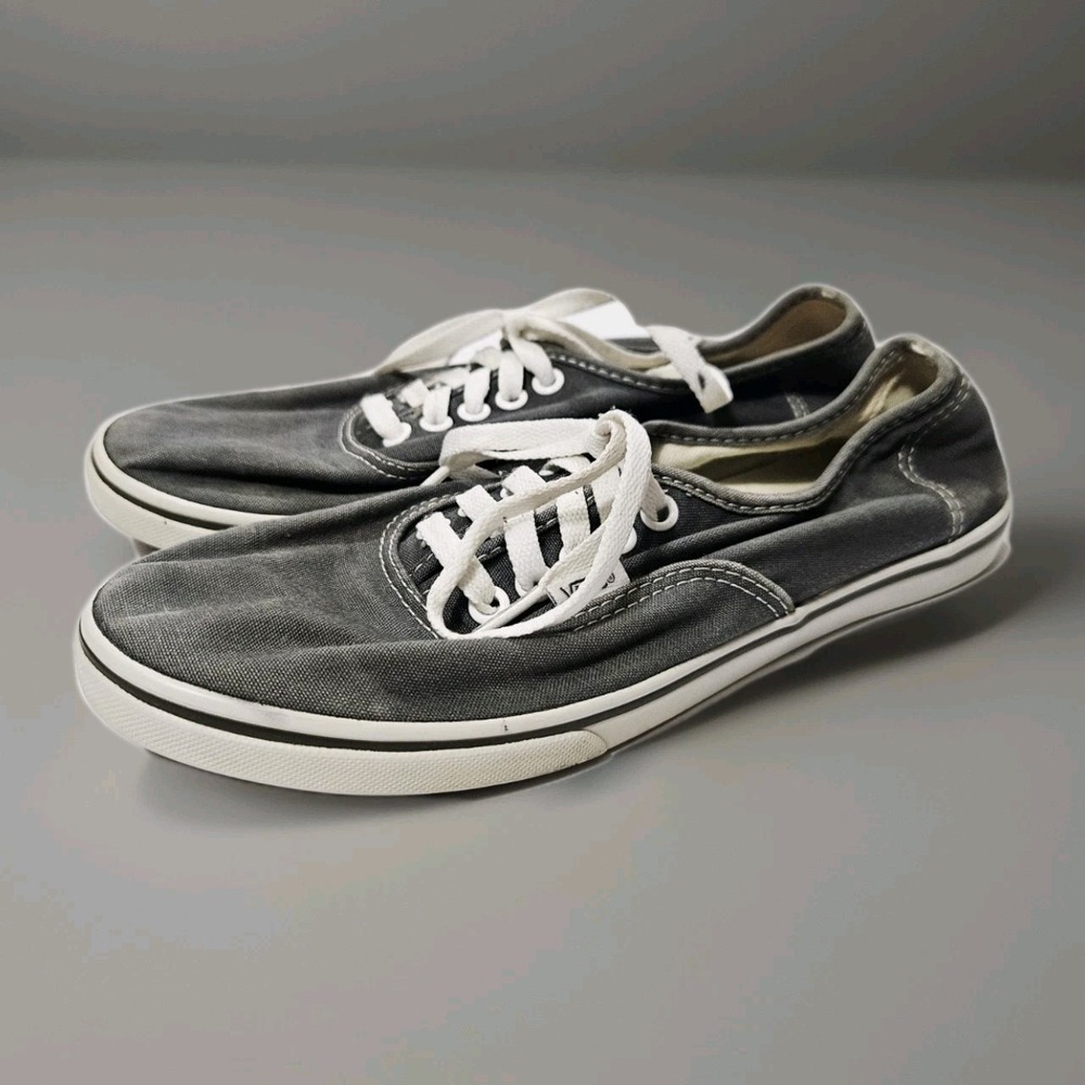 Vans Gray Grey Tie Up Shoes Men's Size 7.5 Women's 9 Fabric Cloth